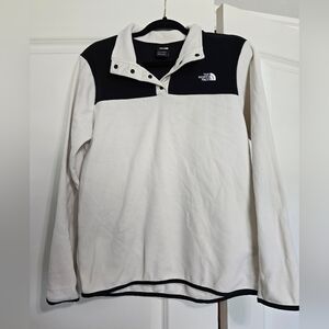 Womens Northface fleece pullover